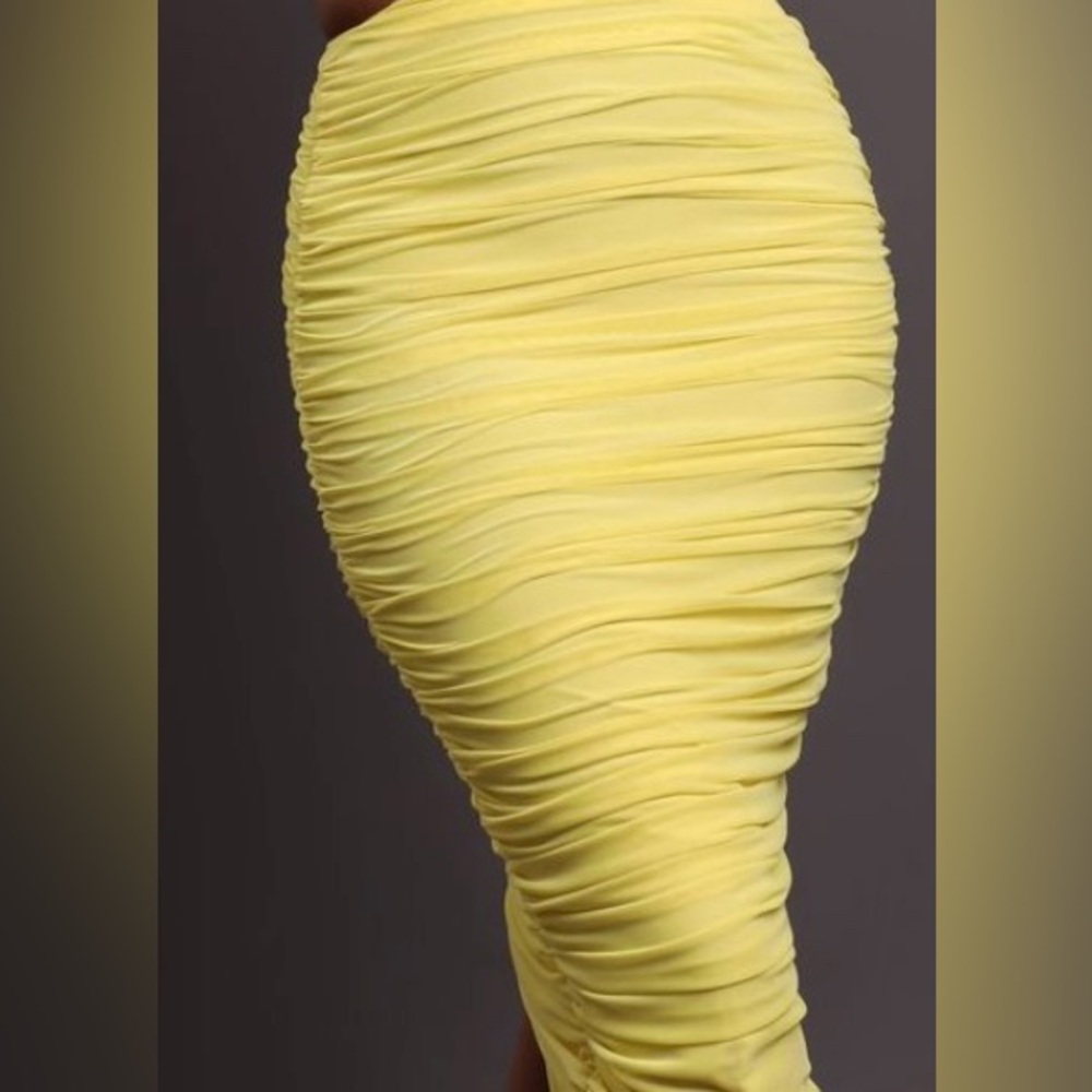 Ruched Yellow Skirt - Picture 7 of 9